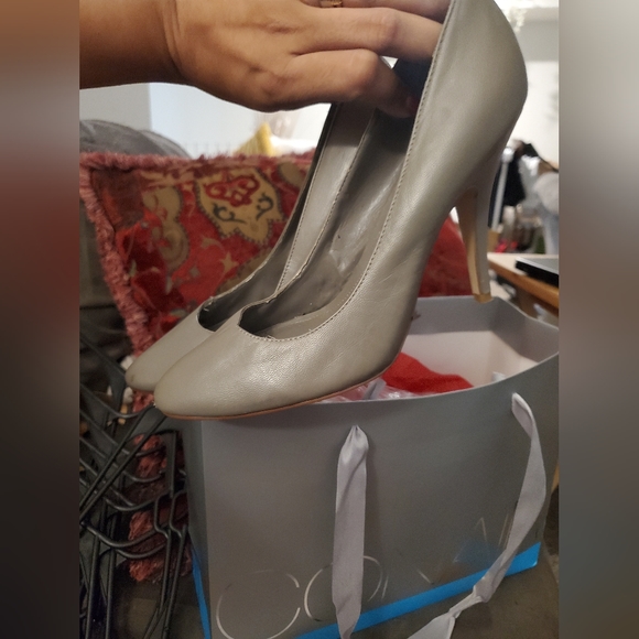 Grey Aldo All Leather business pump sz.9 - Picture 3 of 4